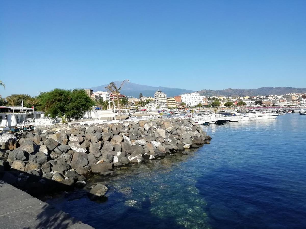 Hotel Sabbie D'Oro Giardini Naxos Exterior foto