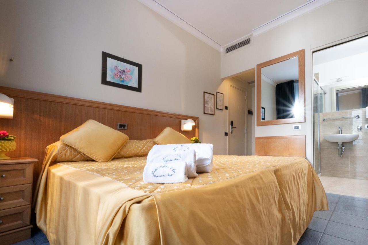 Hotel Sabbie D'Oro Giardini Naxos Exterior foto
