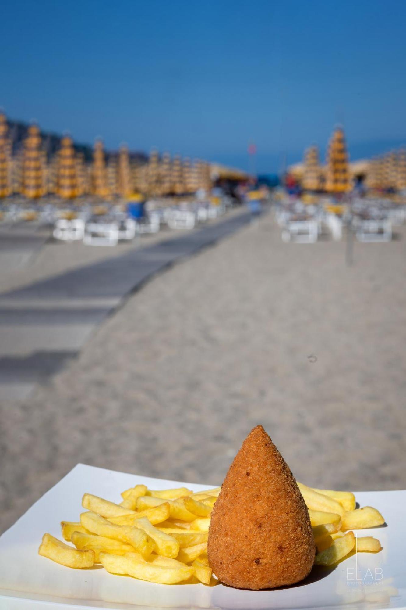 Hotel Sabbie D'Oro Giardini Naxos Exterior foto