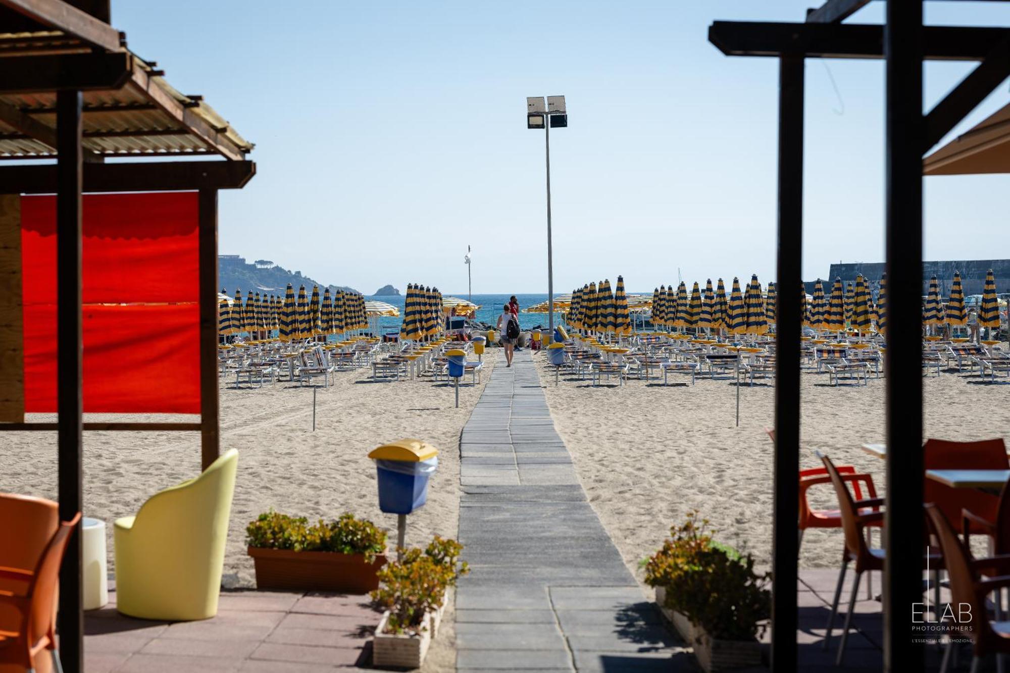Hotel Sabbie D'Oro Giardini Naxos Exterior foto