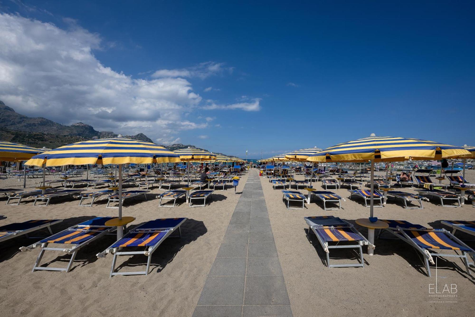 Hotel Sabbie D'Oro Giardini Naxos Exterior foto