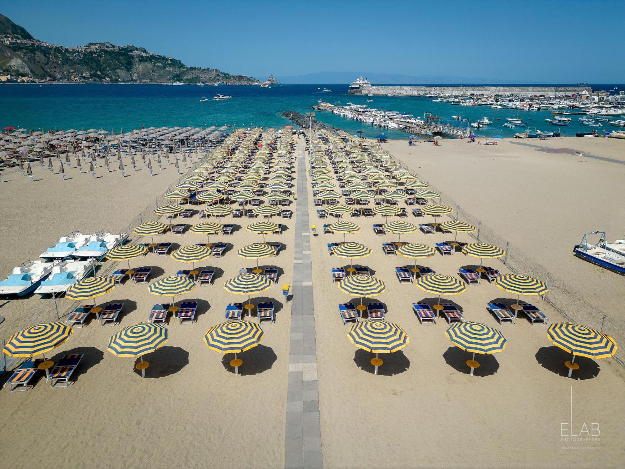 Hotel Sabbie D'Oro Giardini Naxos Exterior foto